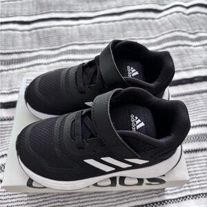 Brand new toddler adidas shoes